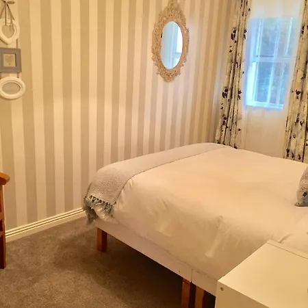 The Waterside Townhouse Nyaraló Westport