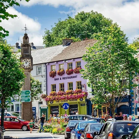 The Waterside Townhouse Semesterbostad Westport