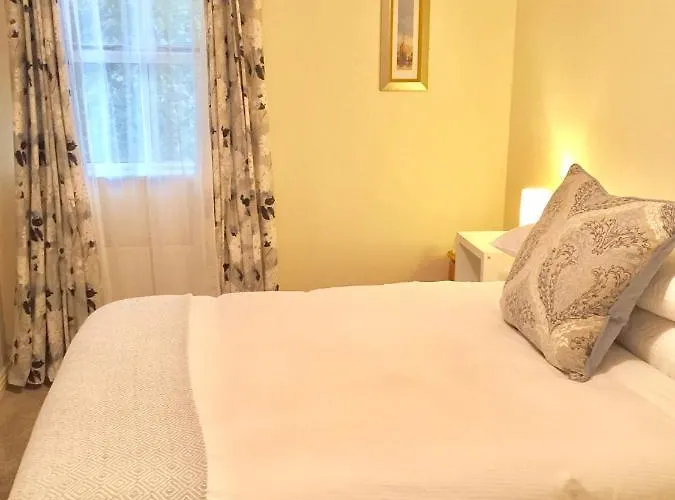 The Waterside Townhouse Semesterbostad Westport